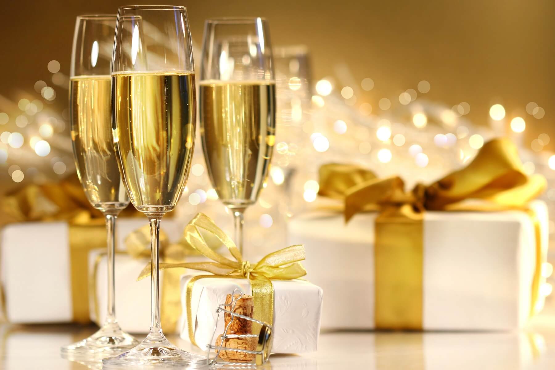Five Gifts to Give Wine Lovers This Christmas