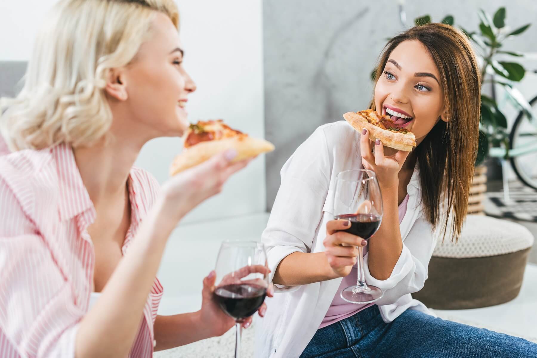 Pairing Wines to Your Favourite Junk Foods