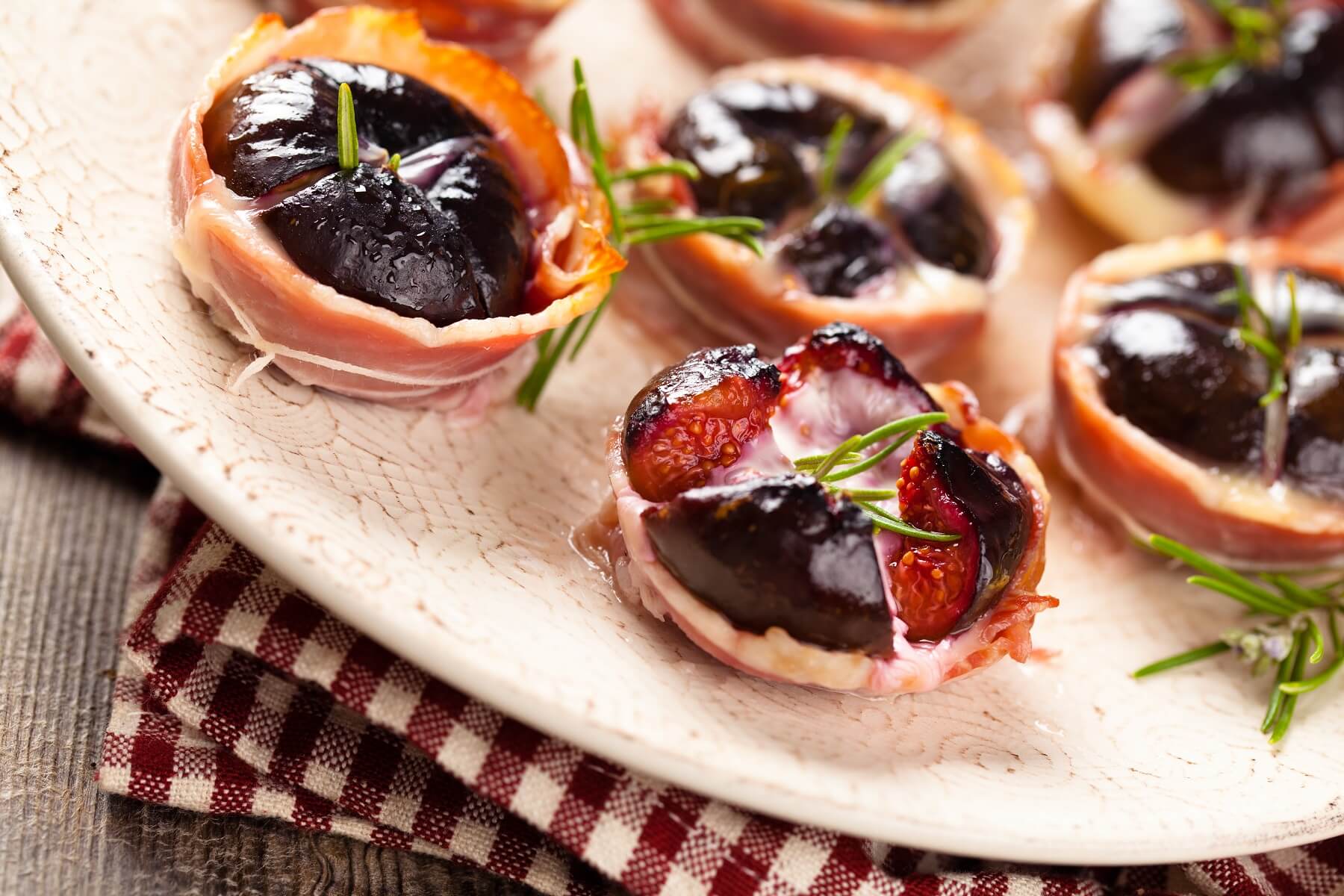 Bacon-wrapped Fig Canapes Recipe